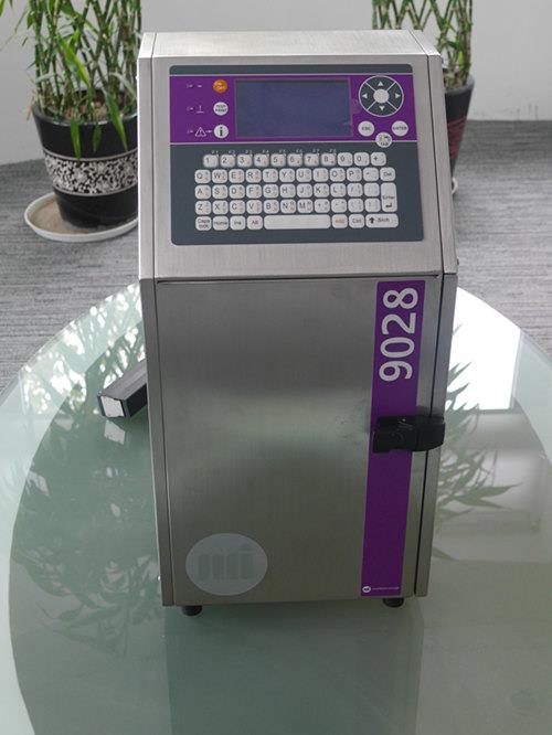 依瑪士9028噴碼機(jī) 依瑪士9028噴碼機(jī)
